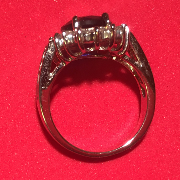 Ladies "Diana" Fashion Ring--Sapphire & Diamond - Picture 2 of 2